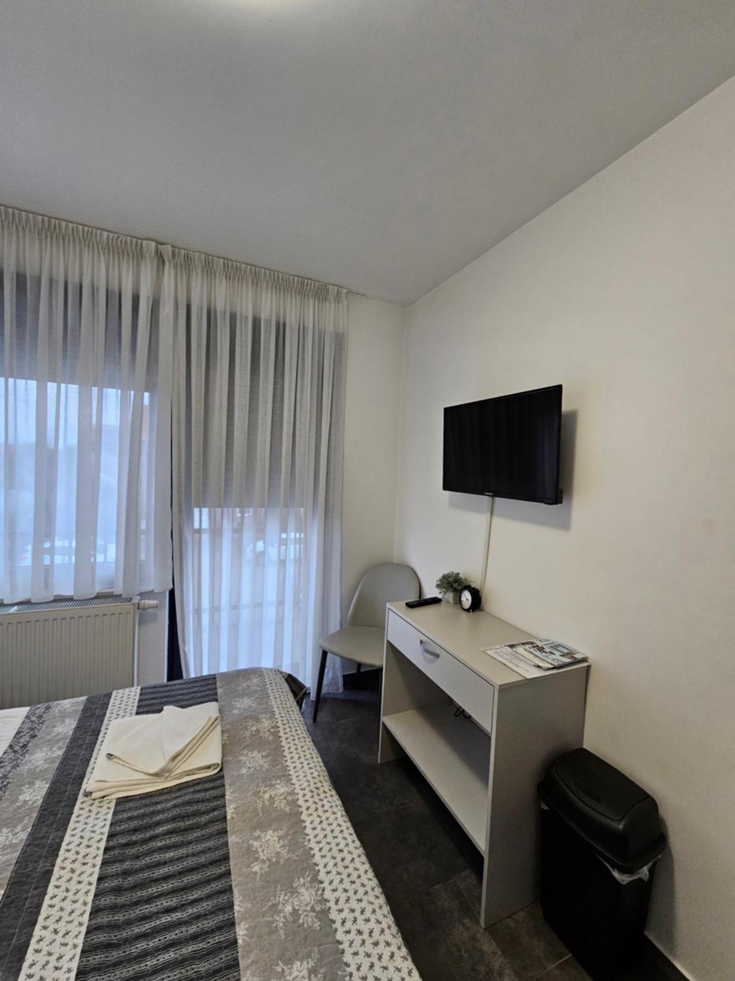 Filipovic Rent A Car & Apartments Selnica Scitarjevska Bagian luar foto